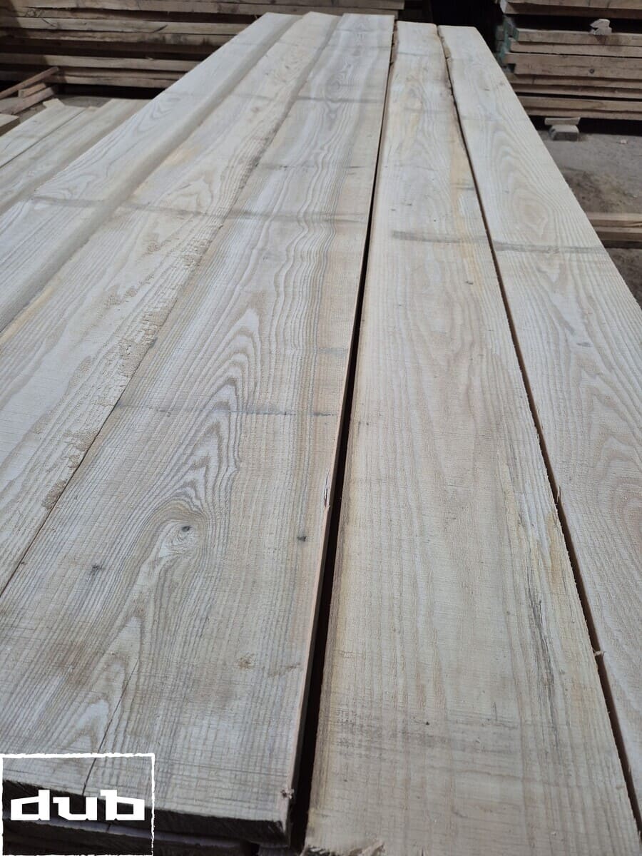 Доска ясеня сухая обрезная 0 сорт 1000-2000х150х50мм